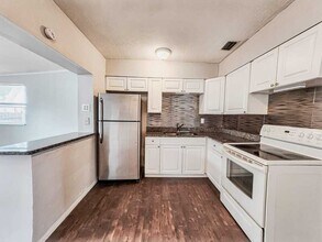 5396-5368 68th Way N in St. Petersburg, FL - Building Photo - Building Photo