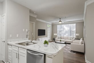Creekside Vista in Decatur, GA - Foto de edificio - Building Photo