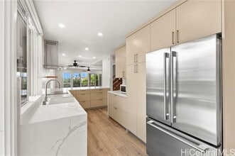 348 Kaelepulu Dr in Kailua, HI - Building Photo - Building Photo