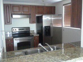 2600 SW 27th Ave, Unit 608 in Miami, FL - Building Photo - Building Photo