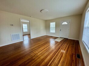 513 N Elizabeth Ave in Marshville, NC - Building Photo - Building Photo