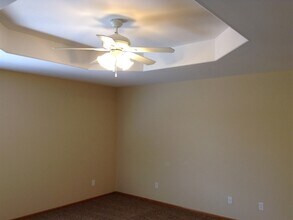 2006 Oak Forest Dr in Morris, IL - Building Photo - Building Photo