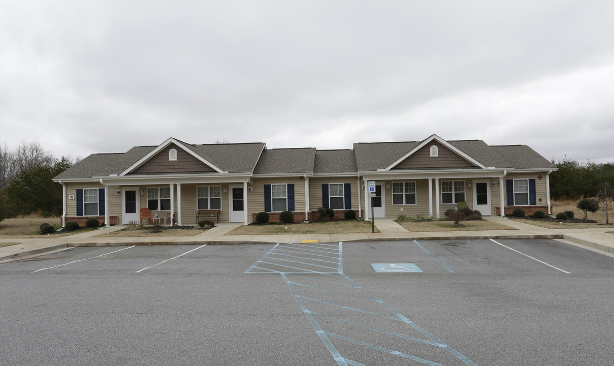 Jays Place Apartments in Easley, SC - Foto de edificio