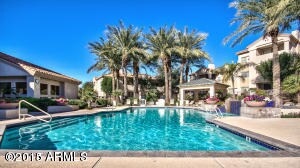 3830 E Lakewood Pkwy E in Phoenix, AZ - Foto de edificio - Building Photo