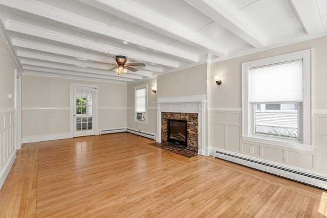 90 Central St