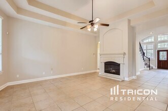 110 N Pinto Point Cir in Spring, TX - Building Photo - Building Photo