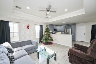 1739 Cemetery Rd in Hempstead, TX - Building Photo - Building Photo