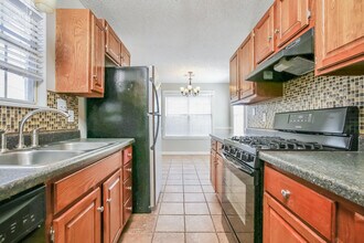 2712 Timbermist Cir in Benton, AR - Building Photo - Building Photo