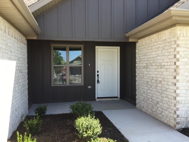 231 Palm St in Centerton, AR - Building Photo - Building Photo