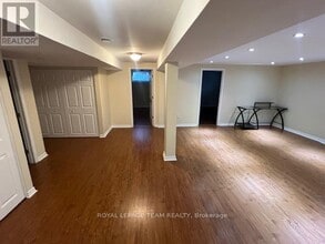 685 Everlasting Crescent in Ottawa, ON - Building Photo - Building Photo