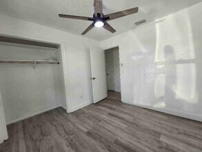 6407 2nd Ave NE in Bradenton, FL - Building Photo - Building Photo