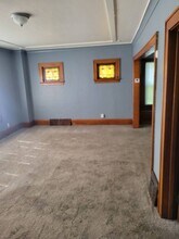 2867 N 37th St in Milwaukee, WI - Building Photo - Building Photo