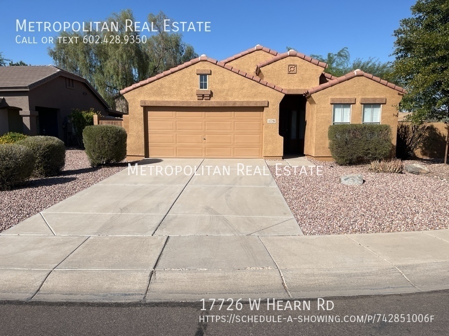 17726 W Hearn Rd in Surprise, AZ - Building Photo