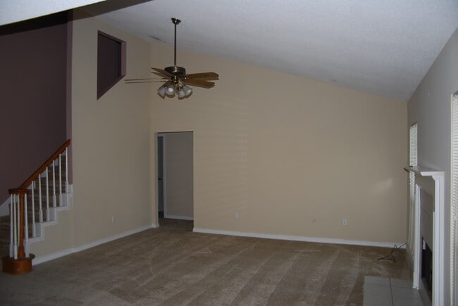 9 Pine Lake Ct in Ocean Springs, MS - Building Photo - Building Photo