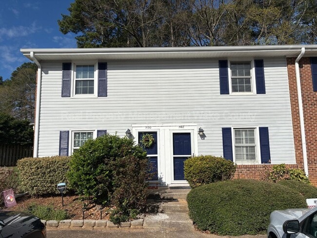 property at 1148 Nottingham Cir