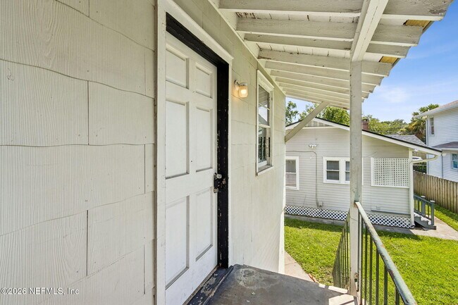 property at 2747 Forbes St