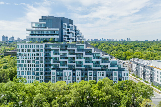 Scala Condominiums in Toronto, ON - Building Photo - Building Photo