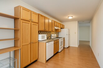 1585 Pinewind Dr in Alburtis, PA - Building Photo - Building Photo