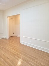 2336 E 68th St in Chicago, IL - Building Photo - Building Photo