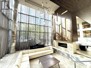 320 Richmond St E in Toronto, ON - Building Photo - Building Photo