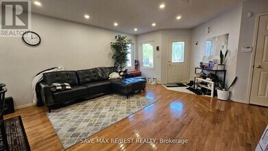 8 Treepark St in Brampton, ON - Building Photo - Building Photo