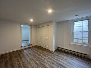 307 Main St in Oley, PA - Building Photo - Interior Photo