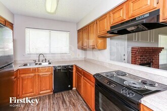 1701 Oxford Dr in Mansfield, TX - Building Photo - Building Photo