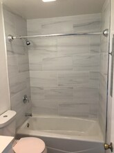 565 8th Ave, Unit unit 202 in San Francisco, CA - Building Photo - Building Photo