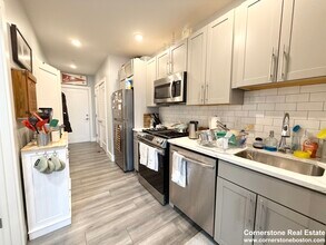 40 B St in Boston, MA - Foto de edificio - Building Photo