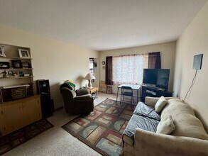 5224 W Forest Home Ave in Milwaukee, WI - Building Photo - Building Photo