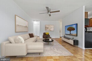 3000 7th St NE in Washington, DC - Building Photo