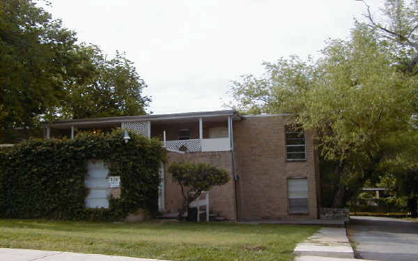 358 Claremont in San Antonio, TX - Building Photo