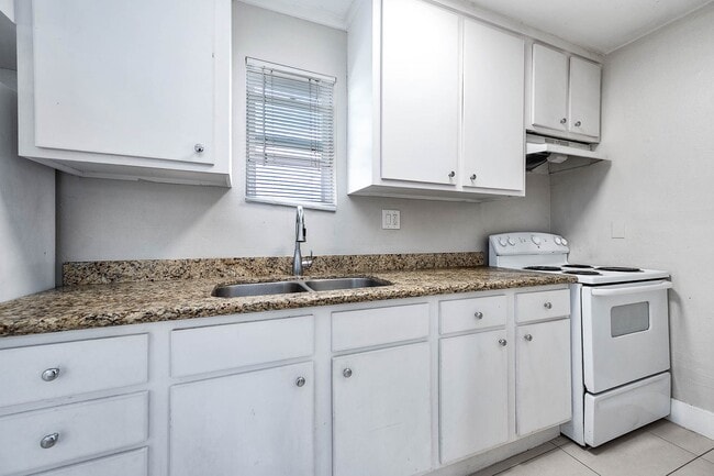 property at 1711 Fourcade St