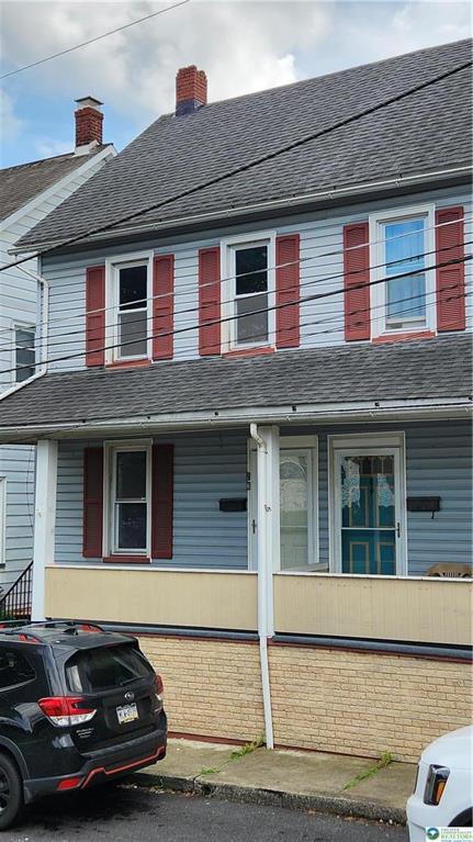 28 E Walnut St in Nazareth, PA - Building Photo - Building Photo