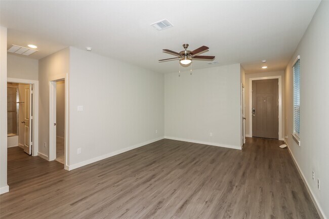 2419 Foster Hl Rd in Richmond, TX - Building Photo - Building Photo