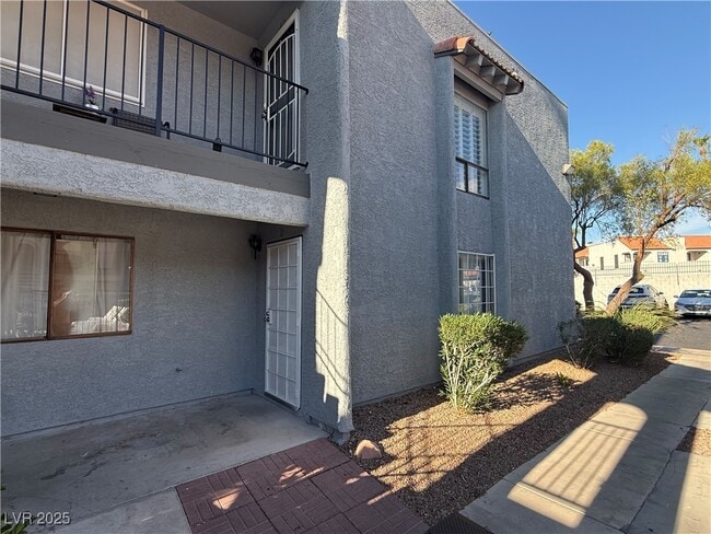 property at 5219 Caliente St