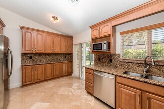 5514 NW 41st Terrace in Coconut Creek, FL - Building Photo - Building Photo