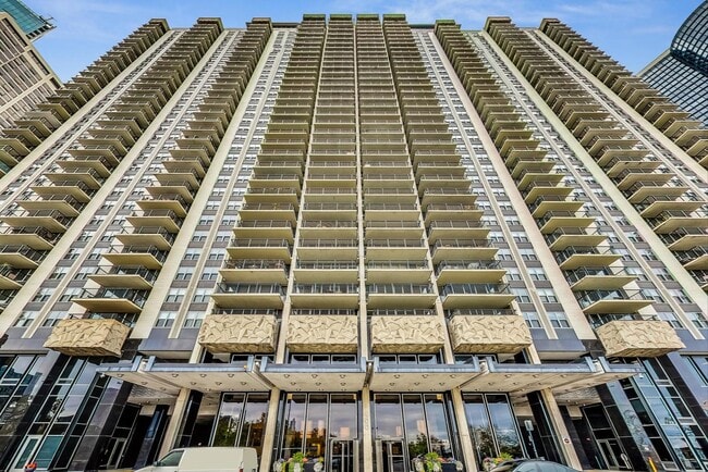 property at 400 E Randolph St