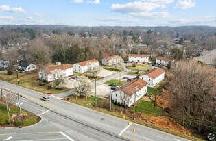 Harden Crossing in Graham, NC - Building Photo