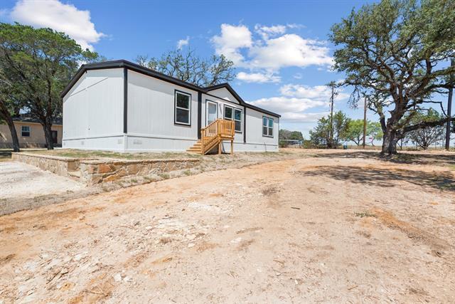 594 Lake Country Dr in Granbury, TX - Building Photo - Building Photo