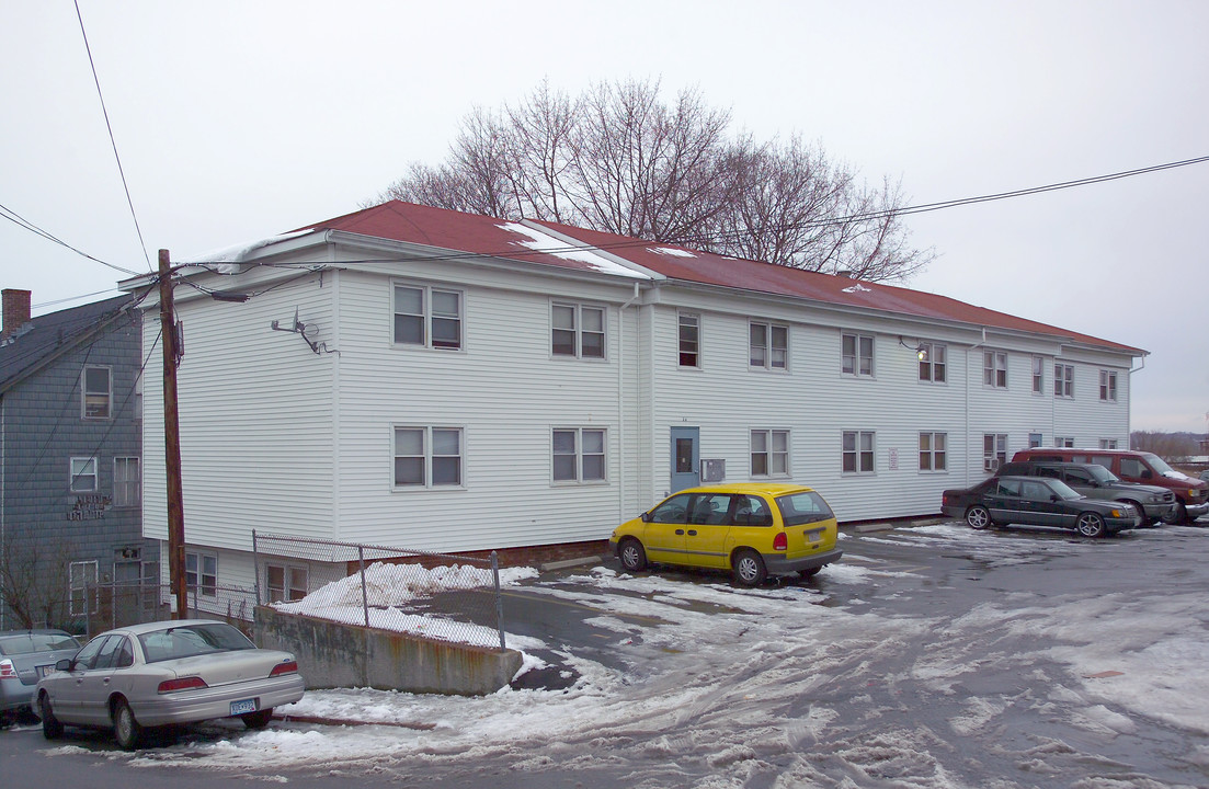 26-28 Odd St in Fall River, MA - Foto de edificio