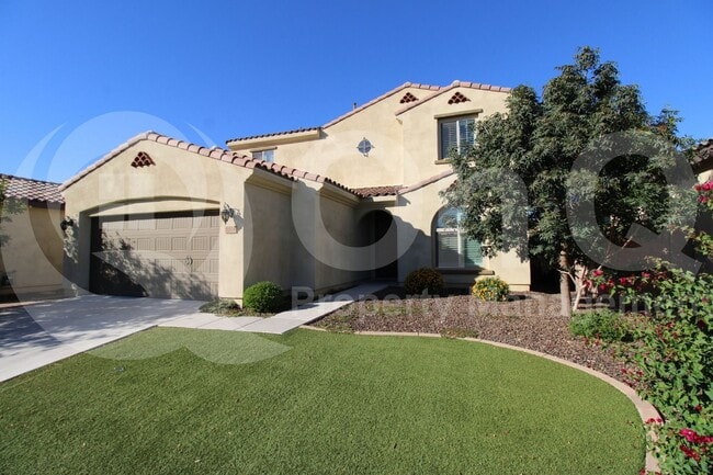 4414 E Angela Dr