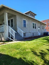 744 River Dr in Bettendorf, IA - Building Photo - Building Photo