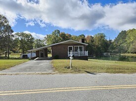 318 Hammond St in Heath Springs, SC - Building Photo