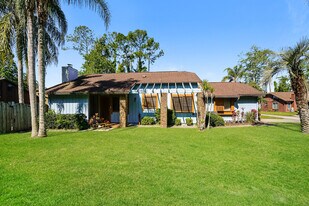 55 Windrift Ct in Ormond Beach, FL - Building Photo