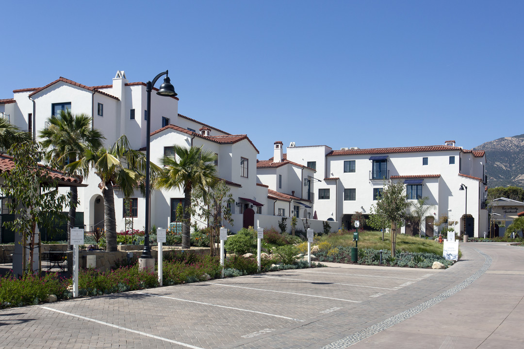 3714 State St in Santa Barbara, CA - Foto de edificio