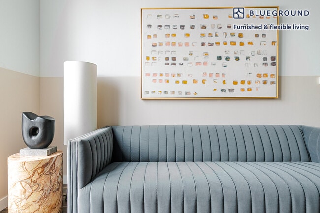 61 W Erie St, Unit SI FL4-ID1410 in Chicago, IL - Building Photo - Building Photo