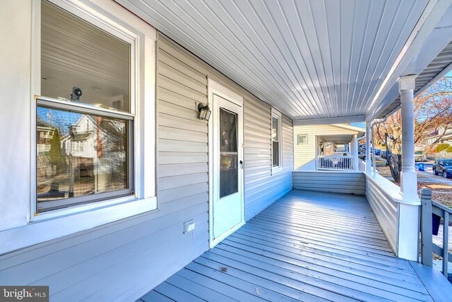 6504 Rosemont Ave in Baltimore, MD - Building Photo - Building Photo