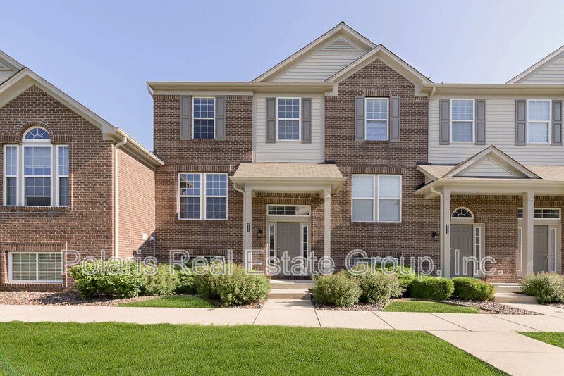 8333 Clayhurst Dr in Indianapolis, IN - Building Photo