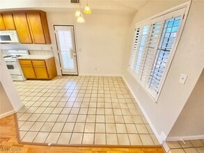 3237 Ventana Hills Dr in Las Vegas, NV - Building Photo - Building Photo